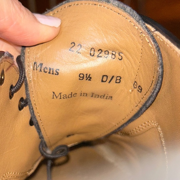Johnston & Murphy Melton Cap Toe 9.5 in Bordeaux main image 4